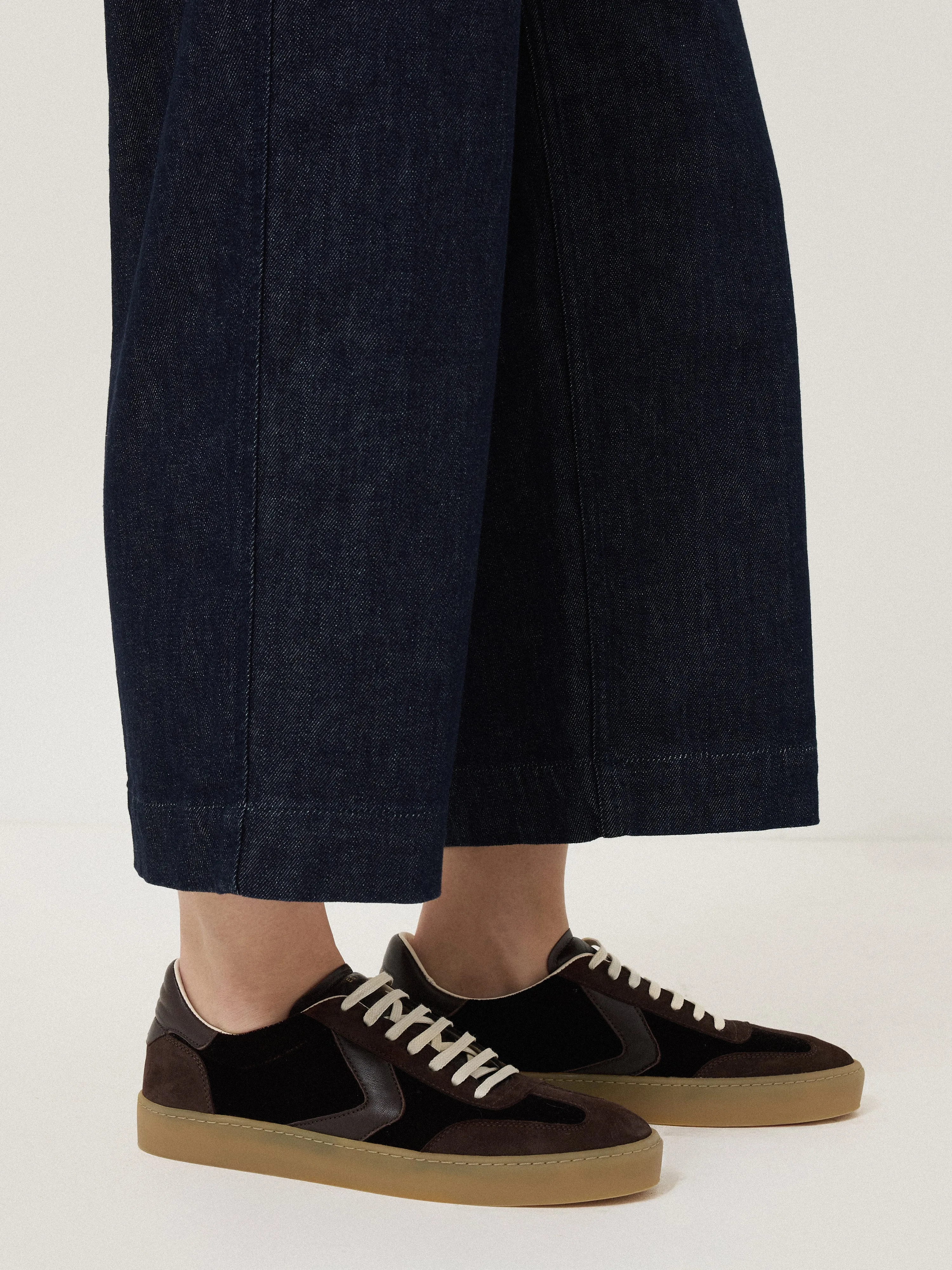 Portland Velvet Trainer | Chocolate